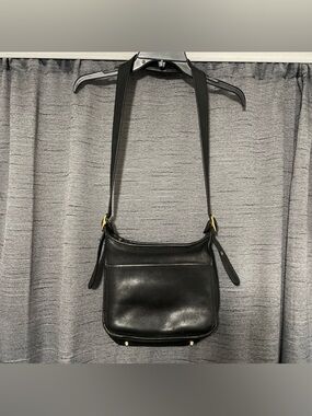 Vintage Coach Legacy 9966 Black Sleek Leather Crossbody Bag Brass Buckle Classic